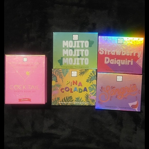 The Beauty Crop Essential Cocktail Palette Book Set - Volume I - Picture 2 of 6